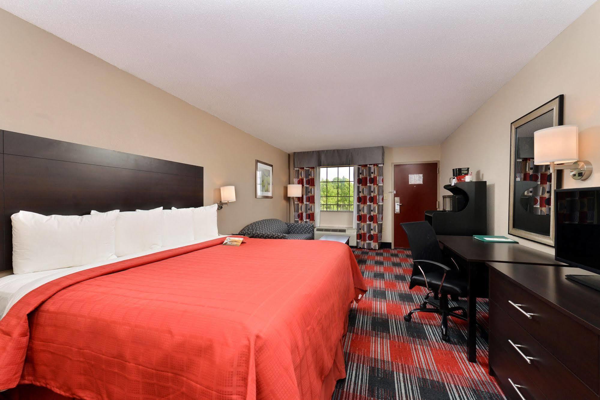 Quality Inn Near Parc Накітош Екстер'єр фото